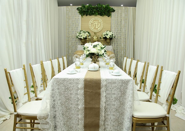 trang trí bàn thờ đám cưới