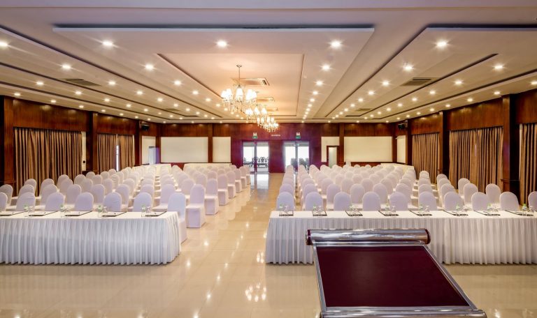Chìa khóa chọn đơn vị cho thuê bàn ghế sự kiện