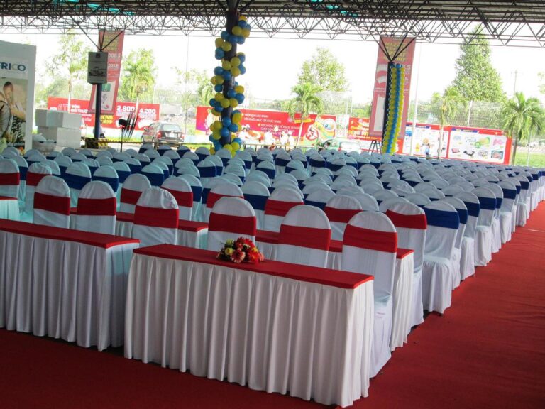 Hướng dẫn cách chọn bàn ghế cho sự kiện đúng không cần chỉnh