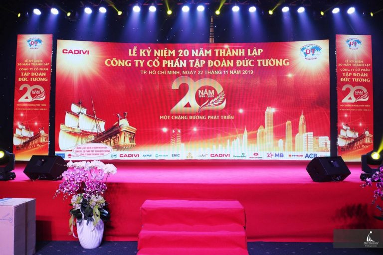 Trang trí sân khấu đẹp 2025 tại Ngàn Thông