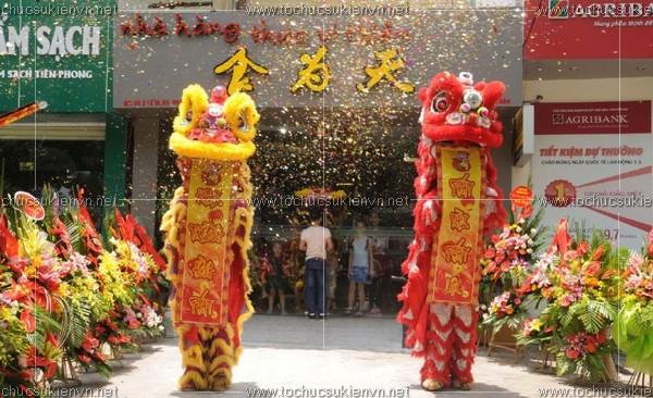 tổ chức sự kiện khai trương